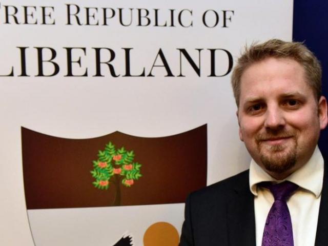 Thế giới - "Tổng thống" bị cấm bước vào quốc gia do mình sáng lập