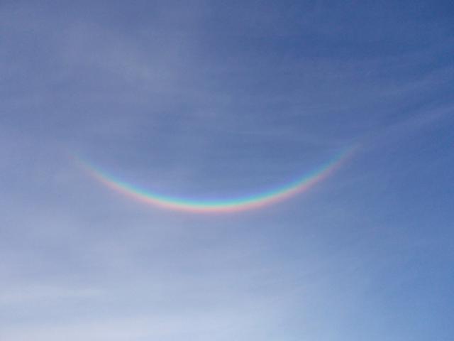 Thế giới - Cầu vồng lộn ngược hiếm thấy gây “sốt” ở Anh