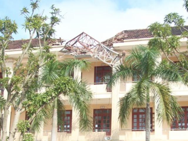 Tin tức trong ngày - Sập cần cẩu ở Nghệ An: Công trình bị hủy hồ sơ cách vụ tai nạn 4 ngày