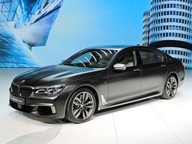 Tư vấn - BMW M760Li: Siêu sedan 600 mã lực