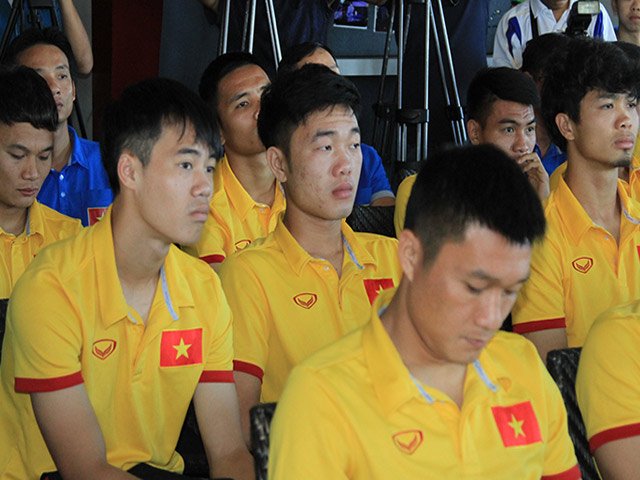 Bóng đá - ĐTVN: Trưởng đoàn nhầm tên Tuấn Anh & Xuân Trường