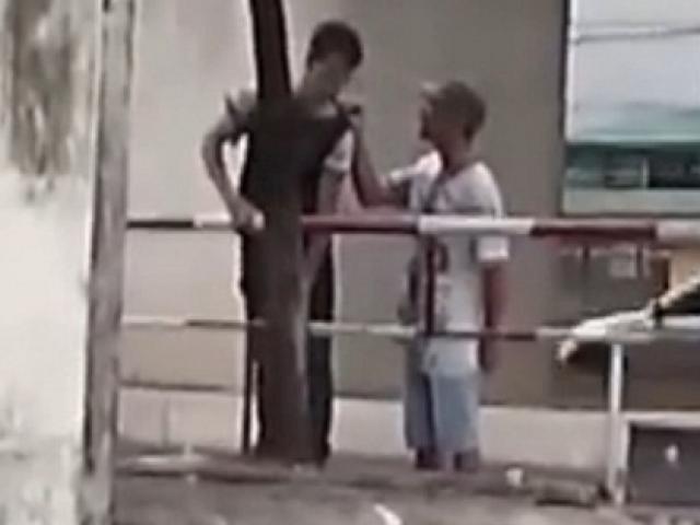 Tin tức trong ngày - "Hiệp sĩ" gặp cố nhân với chiêu "hết tiền đổ xăng"