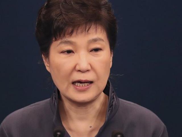 Thế giới - Tổng thống HQ bị cáo buộc thông đồng với bạn phạm tội