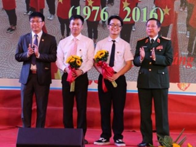 Giáo dục - du học - Nam sinh làm vỡ gương ô tô được Bộ GD&amp;ĐT tuyên dương