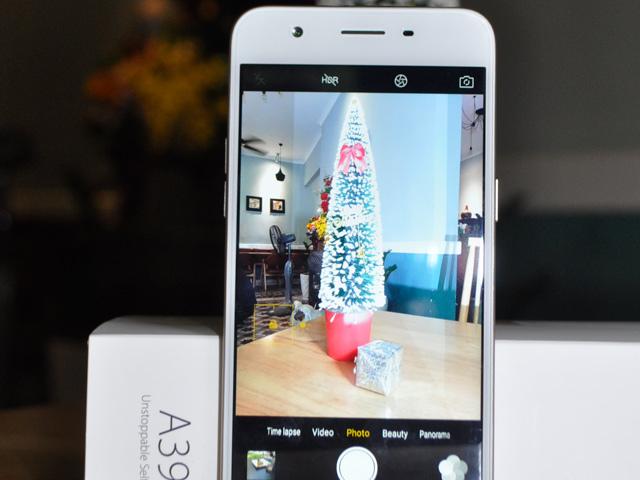 Thời trang Hi-tech - Trên tay smartphone Oppo A39 mới, thiết kế đẹp