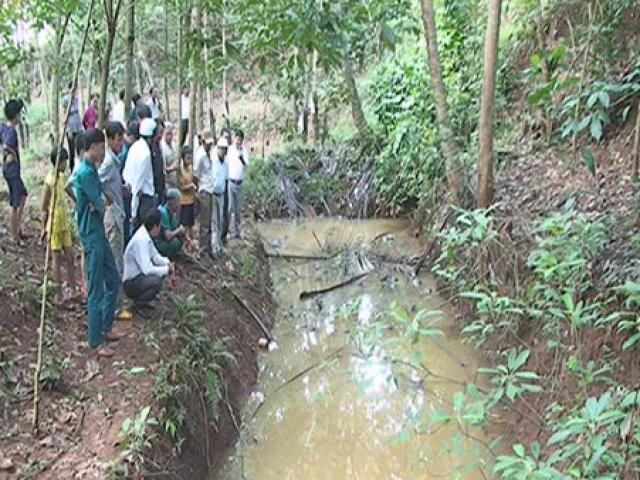 Tin tức trong ngày - Đi câu cá tại ao bỏ hoang, hai bé trai chết đuối