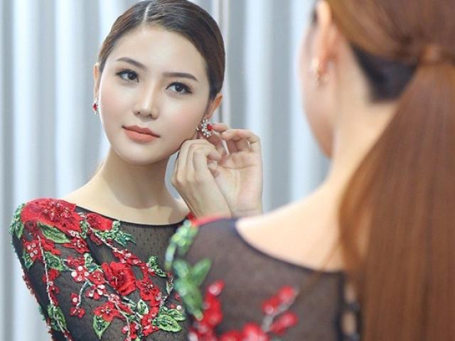 Bí quyết mặc đẹp - Mãn nhãn với váy áo lộng lẫy của Ngọc Duyên dự show nội y