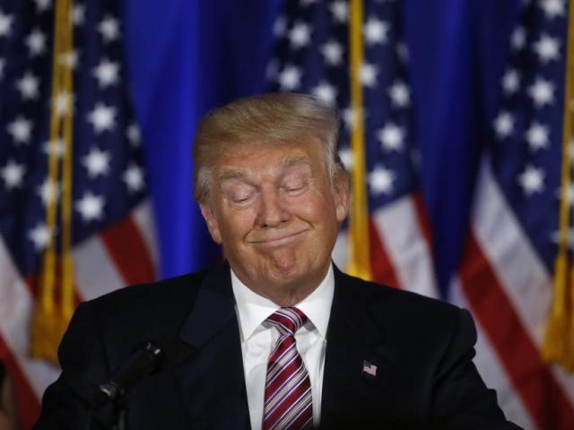 Thế giới - Trump sẽ phải "đau đầu" giữa kinh doanh và làm tổng thống