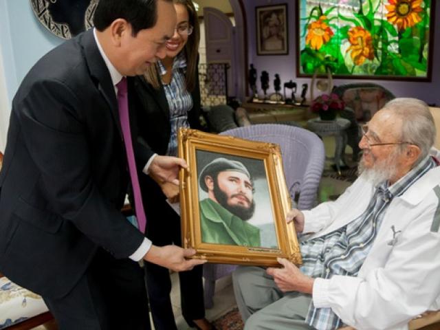 Tin tức trong ngày - Chủ tịch Quốc hội dự lễ tang lãnh tụ Fidel Castro