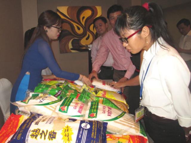 Thị trường - Tiêu dùng - Gạo xuất khẩu bị trả về không độc hại