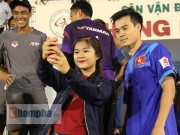 Bóng đá - Nữ sinh háo hức “săn” ĐT Việt Nam sắp đá bán kết AFF Cup