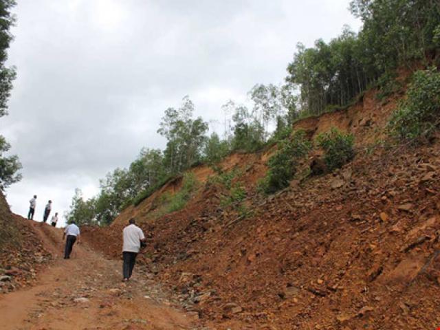 Tin tức trong ngày - Nguy hiểm chực chờ ở vùng "bệnh lạ"