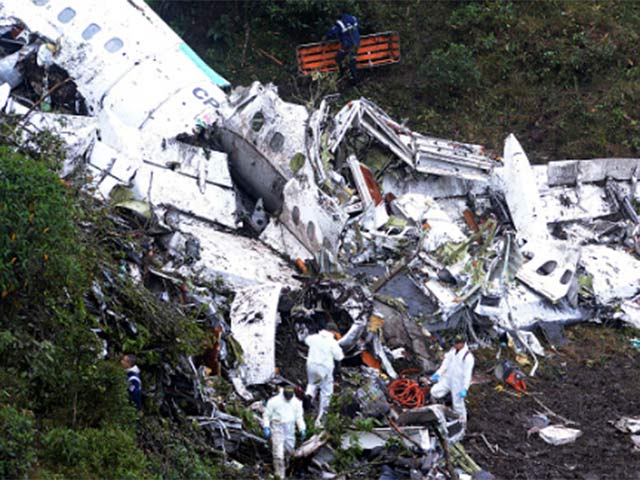 Bóng đá - Máy bay chở đội bóng Brazil rơi: "Bi kịch MU" thời hiện đại