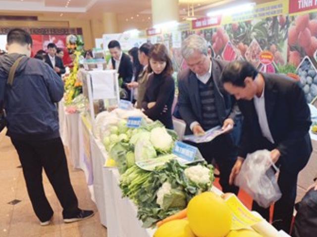 Thị trường - Tiêu dùng - 90% nông sản Việt xuất khẩu phải "mượn danh"