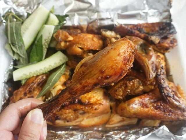 Thị trường - Tiêu dùng - Mục sở thị "gà không đầu, không chân" ở chợ đầu mối Hà Nội