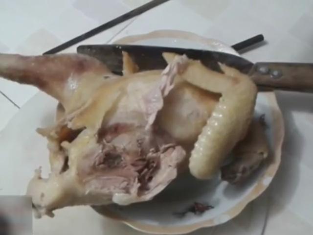 Thị trường - Tiêu dùng - Ăn thử gà "không đầu, không chân" 45.000 đồng/kg