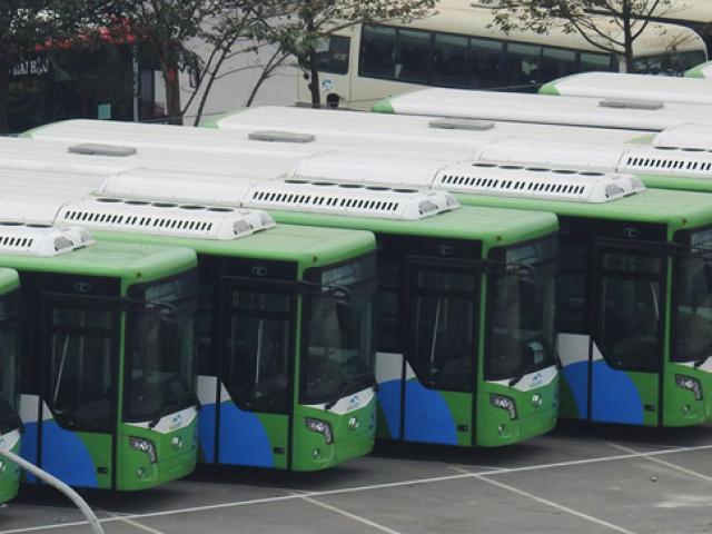 Tin tức trong ngày - Cận cảnh dàn xe buýt nhanh hiện đại nhất Thủ đô