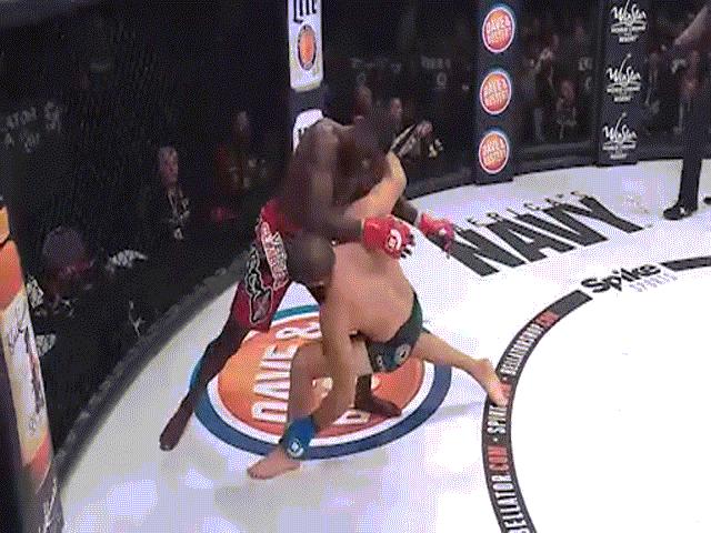 Thể thao - MMA: 21 giây, "Thánh knock-out" bị... knock-out