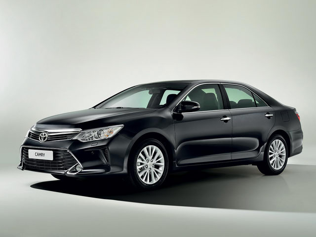 Tin tức ô tô - Toyota Camry tại Việt Nam được nâng cấp nhẹ, giá giảm