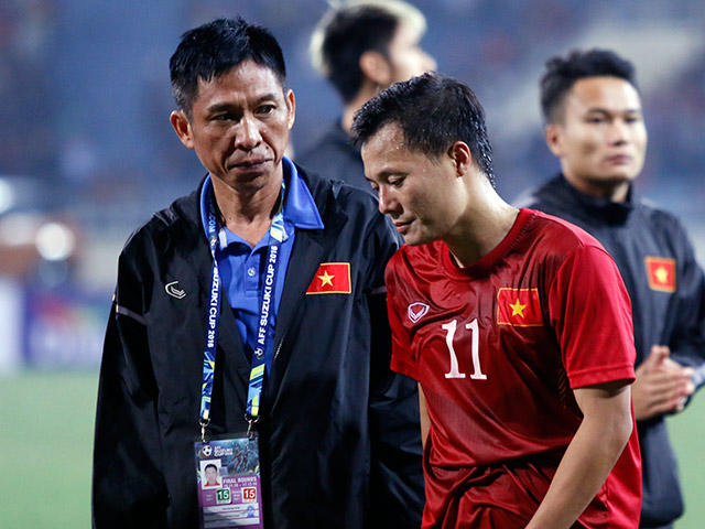 Bóng đá - Lương "dị" chia tay ĐTVN ngày được vợ con cổ vũ