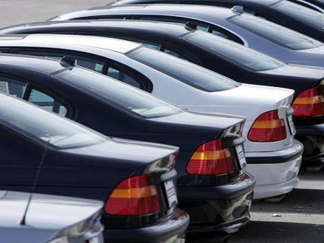 Thị trường - Tiêu dùng - HN: Ô tô kinh doanh chịu mức thu phí đăng ký mới