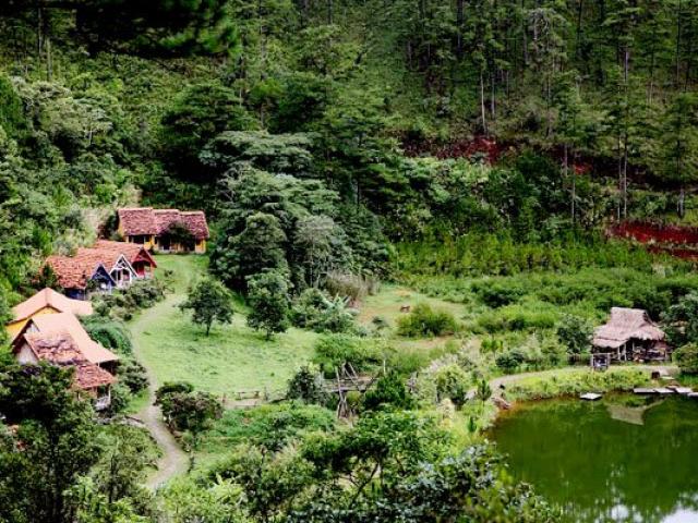 Du lịch - Cù Lần ngôi làng cổ tích