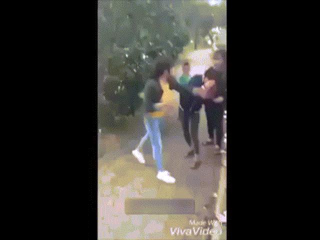 Tin tức trong ngày - Xuất hiện clip “tát không có khái niệm” gây phẫn nộ dư luận