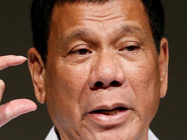 Tổng thống Philippines đồng ý mua vũ khí TQ