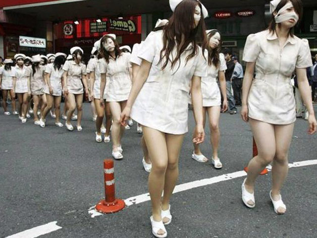 Tranh vui - Loạt ảnh kì lạ khiến người xem "hoang mang" tột độ