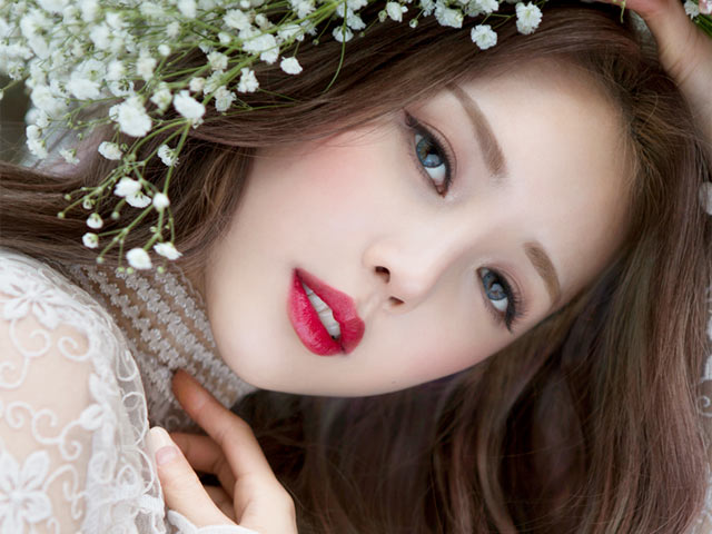 Bí quyết làm đẹp - Mẹo hay làm son cực xinh lại rẻ từ... sáp màu