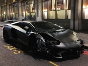 Tư vấn - Sinh viên phá nát hàng hiếm Lamborghini Aventador SV