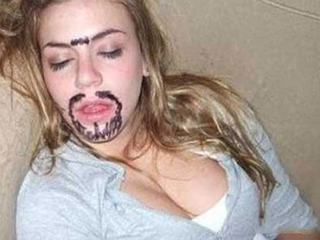 Tranh vui - Xem ảnh tưởng không cười mà "buồn cười không tưởng"