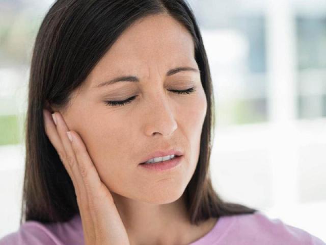 Dùng thuốc giảm đau lâu, nguy cơ giảm thính lực