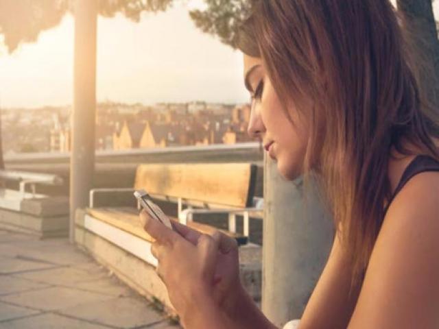 Sức khỏe đời sống - 14 thói quen "hủy hoại" cổ và lưng bạn cần sửa ngay