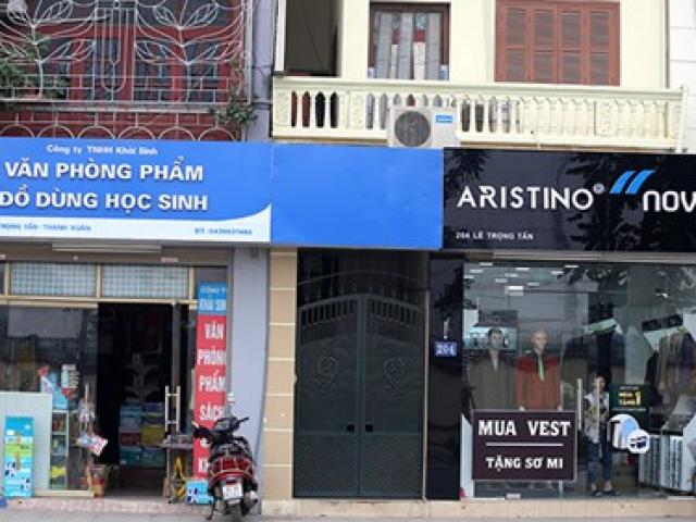 Tin tức trong ngày - Vì sao nhiều cửa hàng phố kiểu mẫu bỏ 'đồng phục'?