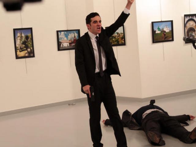 Đại sứ Nga ở Thổ Nhĩ Kỳ bị bắn chết