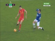 Bóng đá - Everton - Liverpool: Vào bóng rợn người vẫn thoát thẻ đỏ