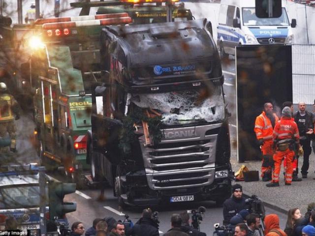 Thế giới - Dùng xe tải đâm chết 12 người ở Đức: Bắt nhầm nghi phạm