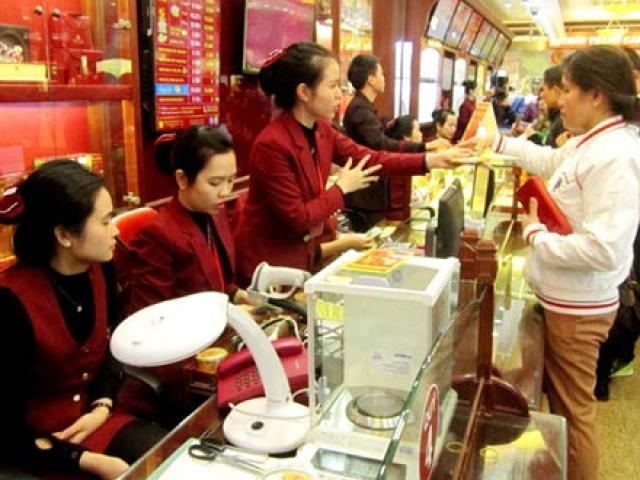 Tài chính - Bất động sản - Đầu tư vào đâu sinh lời khi giá USD biến động?