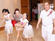 Người mẫu - Hoa hậu - Gia đình Thúy Hạnh gây chú ý ở sự kiện