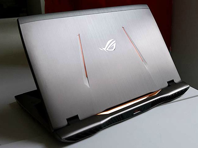 Asus ROG G701VI: laptop chơi game hỗ trợ VR “đỉnh” nhất thị trường