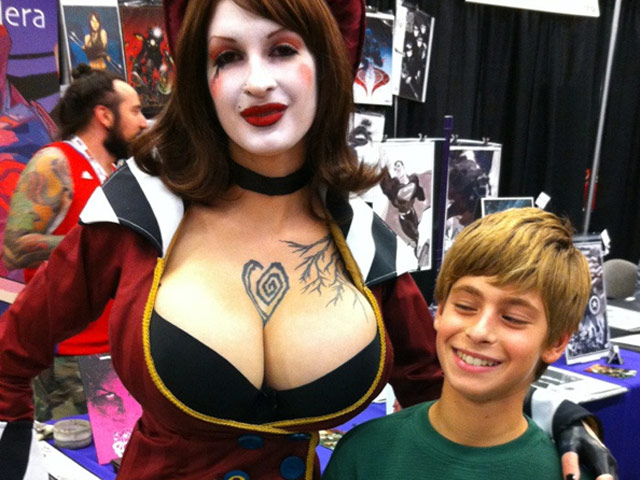 Tranh vui - Top 15 ảnh HÀI cười... "sái quai hàm"