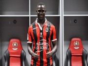 Bóng đá - Tin HOT bóng đá tối 23/12: Balotelli không ghi bàn là “xơi” thẻ