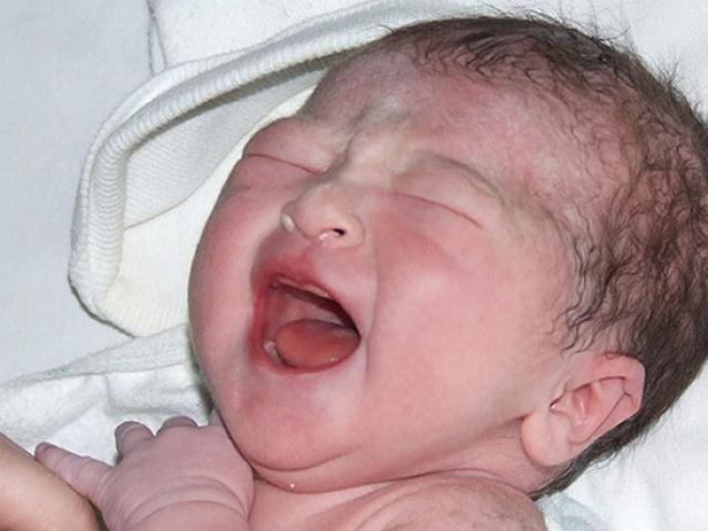 Sức khỏe đời sống - Sai lầm cha mẹ hay mắc phải khi "trị bệnh" vặn mình ở trẻ