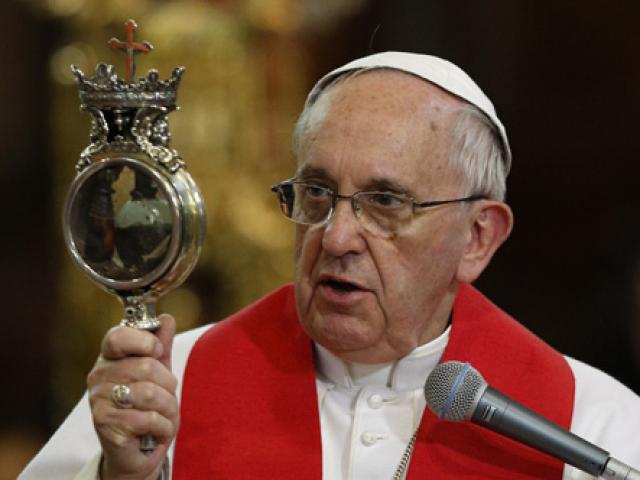 Thế giới - Bình máu thánh ngàn tuổi "dự báo" đáng sợ thế giới 2017