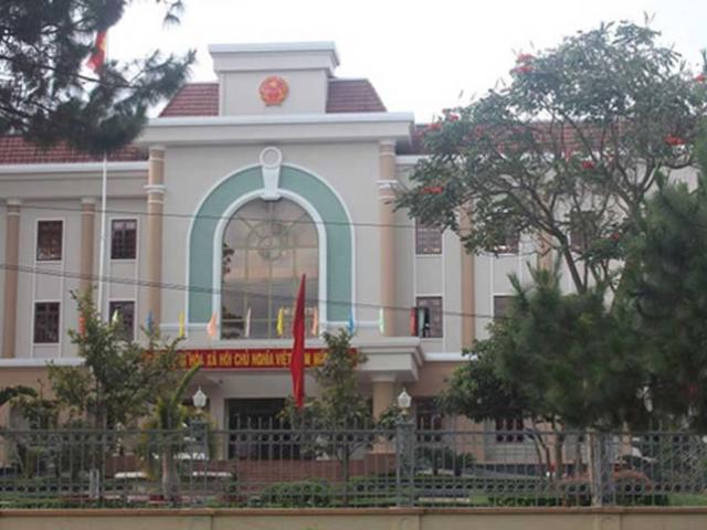 Tin tức trong ngày - Vụ tiếp khách 3,2 tỉ: Lý giải chưa thuyết phục!