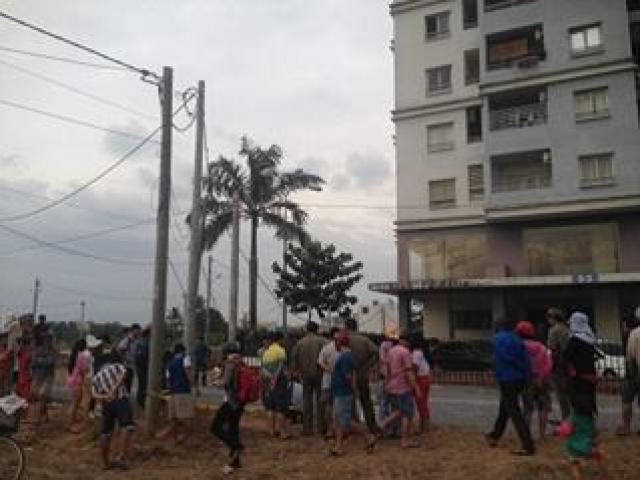 Tin tức trong ngày - Người đàn ông nước ngoài chết bí ẩn sau chung cư ở SG