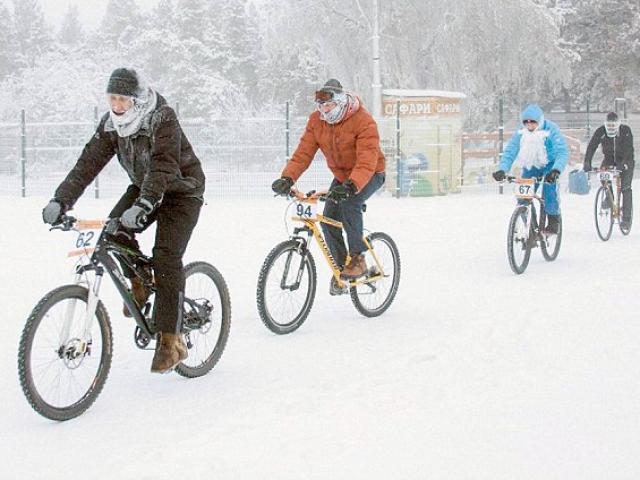 Thể thao - Liều lĩnh &amp; điên rồ: Đua xe đạp ở -40 độ C