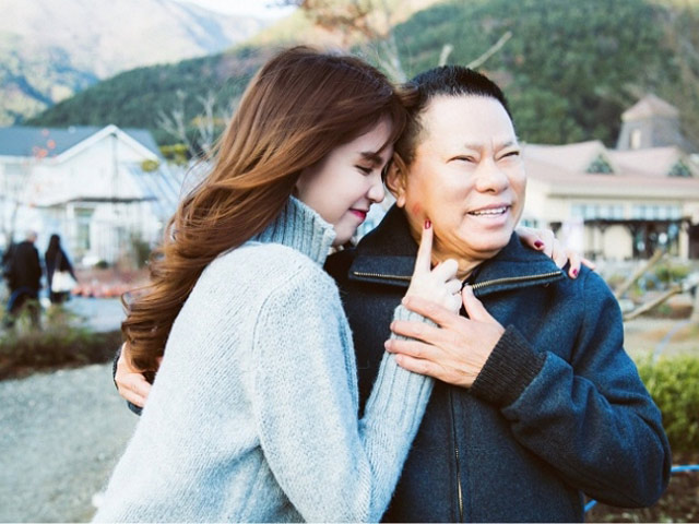 Đời sống Showbiz - Tỷ phú 72 tuổi tiết lộ kế hoạch có thêm 2 con với Ngọc Trinh