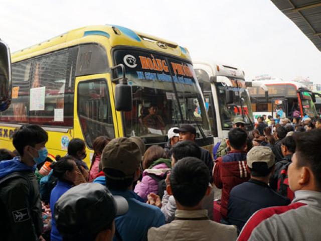 Tin tức trong ngày - Cả trăm xe từ chối đón khách, bến Mỹ Đình tê liệt